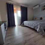 Laurus Vendéghàz Casa vacanze Lovas