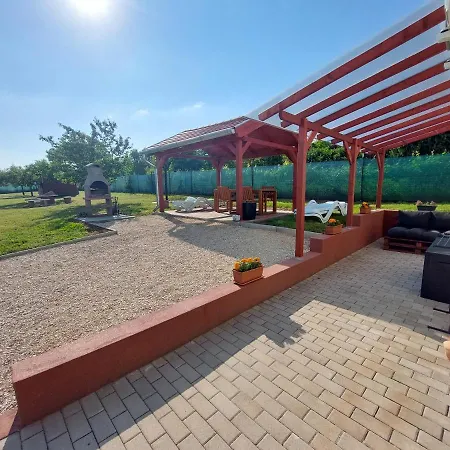 Laurus Vendeghaz Holiday home
