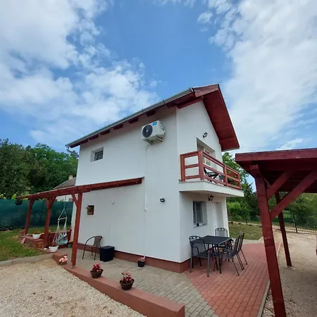 Laurus Vendeghaz Prázdninový dům *